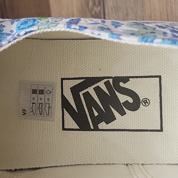 Van's Authentic Knot slip on Brand new - Picture 10 of 12